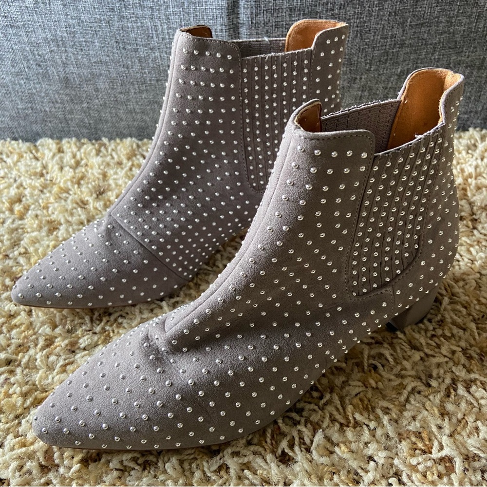✨3/$20 NWT Topshop Killer Studded Ankle Booties